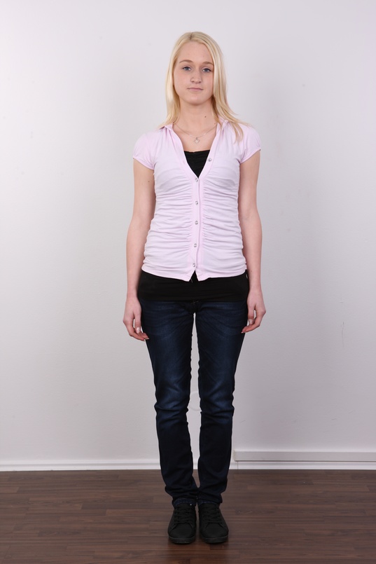 2. Download full pics of Kristyna (19) from czechcasting.com