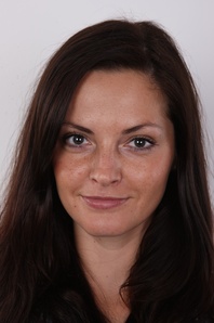 1. Download full pics of Lucie (25) from czechcasting.com