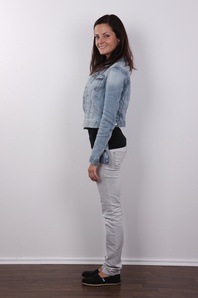 3. Download full pics of Lucie (25) from czechcasting.com