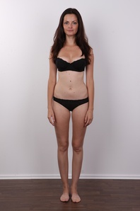 7. Download full pics of Lucie (25) from czechcasting.com