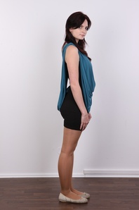 3. Download full pics of Marcela (20) from czechcasting.com