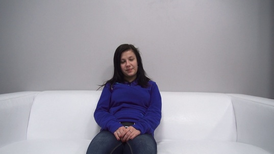 1. Download full pics of Eva (19) from czechcasting.com