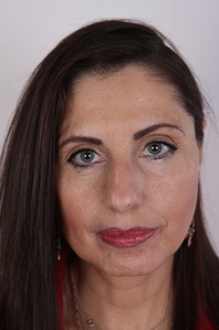 1. Download full pics of Dana (56) from czechcasting.com