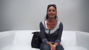 1. Download full pics of Lucie (21) from czechcasting.com