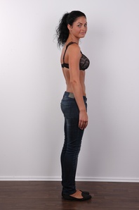 5. Download full pics of Lucie (21) from czechcasting.com