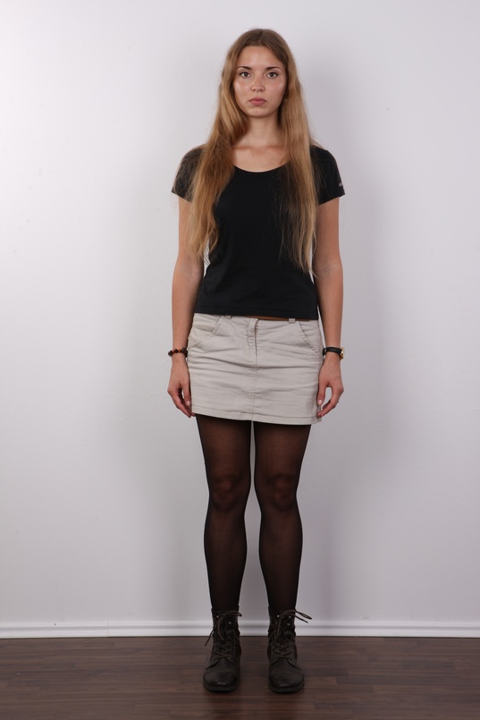 2. Download full pics of Marketa (23) from czechcasting.com