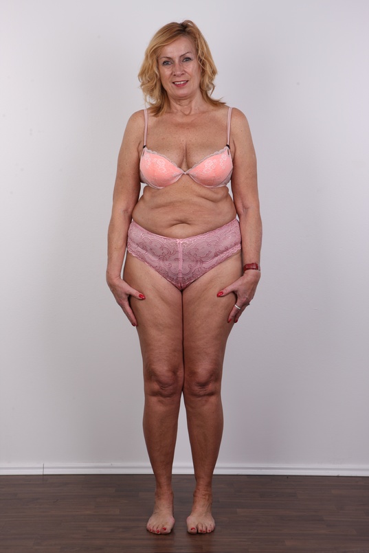 10. Download full pics of Zuzana (64) from czechcasting.com