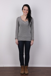 2. Download full pics of Veronika (18) from czechcasting.com