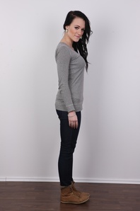 3. Download full pics of Veronika (18) from czechcasting.com