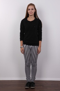 2. Download full pics of Martina (22) from czechcasting.com