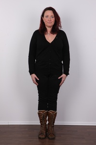 2. Download full pics of Pavla (45) from czechcasting.com