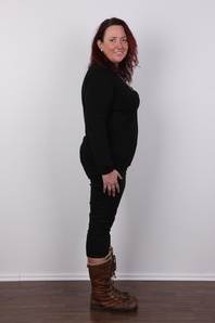 4. Download full pics of Pavla (45) from czechcasting.com