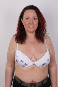 8. Download full pics of Pavla (45) from czechcasting.com