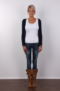 2. Download full pics of Martina (25) from czechcasting.com