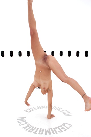 Czech Casting: Michaela (24) 360°