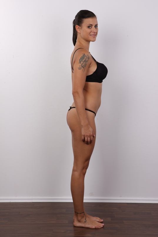 8. Download full pics of Michaela (24) from czechcasting.com