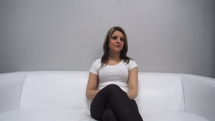 1. Download full pics of Lucie (21) from czechcasting.com