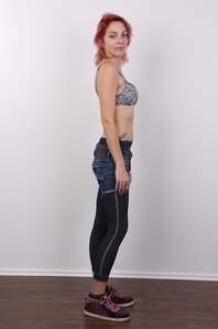 5. Download full pics of Viktorie (20) from czechcasting.com