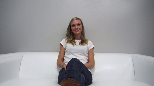 1. Download full pics of Lucie (22) from czechcasting.com