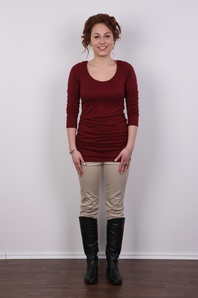 2. Download full pics of Natalie (20) from czechcasting.com