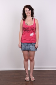 2. Download full pics of Jitka (21) from czechcasting.com