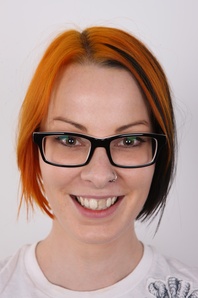 1. Download full pics of Alexandra (26) from czechcasting.com