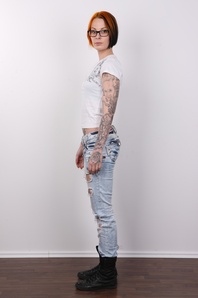 3. Download full pics of Alexandra (26) from czechcasting.com