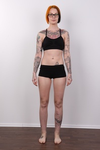 7. Download full pics of Alexandra (26) from czechcasting.com