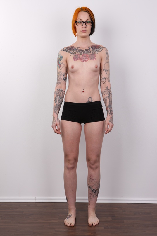 9. Download full pics of Alexandra (26) from czechcasting.com