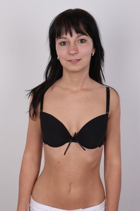 6. Download full pics of Kristyna (22) from czechcasting.com