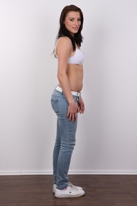 5. Download full pics of Saskia (20) from czechcasting.com