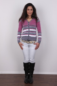 2. Download full pics of Radeva (22) from czechcasting.com