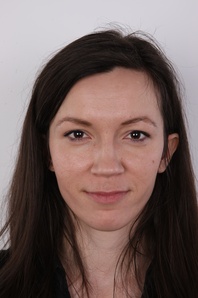 1. Download full pics of Marcela (27) from czechcasting.com