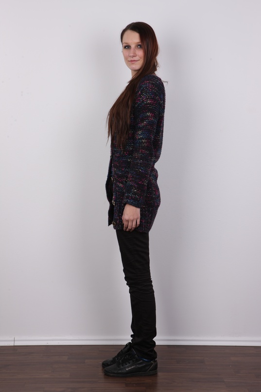 3. Download full pics of Lucie (22) from czechcasting.com