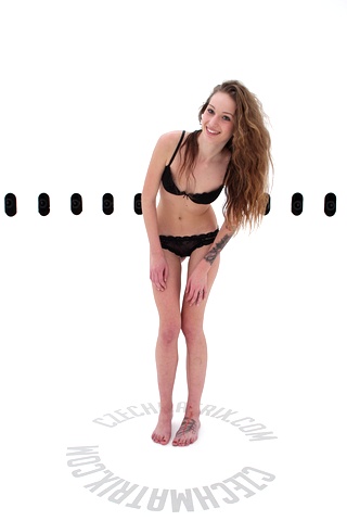 Czech Casting: Natalie (18) 360°