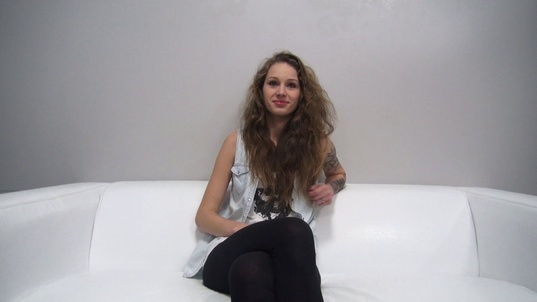 1. Download full pics of Natalie (18) from czechcasting.com