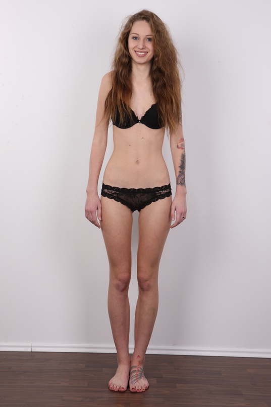 7. Download full pics of Natalie (18) from czechcasting.com