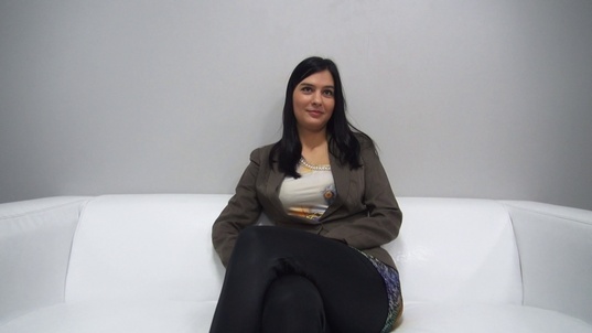 1. Download full pics of Michaela (23) from czechcasting.com