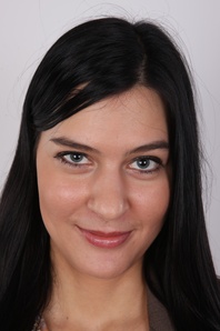 1. Download full pics of Michaela (23) from czechcasting.com