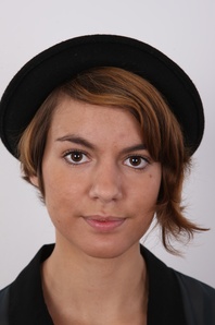 1. Download full pics of Lenka (21) from czechcasting.com