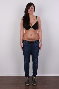 4. Download full pics of Sabina (23) from czechcasting.com