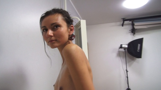 5. Download full pics of Martina (27) from czechcasting.com