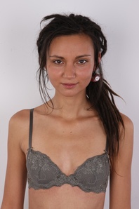 6. Download full pics of Martina (27) from czechcasting.com