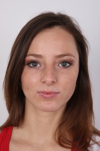 1. Download full pics of Kristyna (20) from czechcasting.com