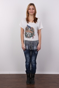 2. Download full pics of Aneta (19) from czechcasting.com