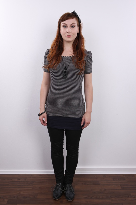 2. Download full pics of Martina (28) from czechcasting.com