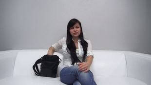 1. Download full pics of Zuzana (20) from czechcasting.com