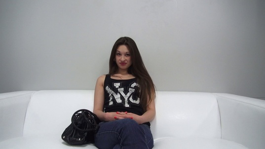 1. Download full pics of Tina (19) from czechcasting.com