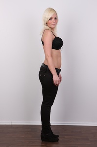 5. Download full pics of Nikola (21) from czechcasting.com