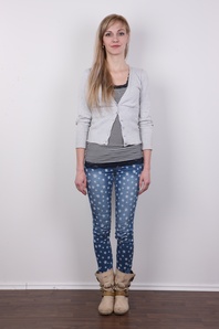 2. Download full pics of Romana (32) from czechcasting.com